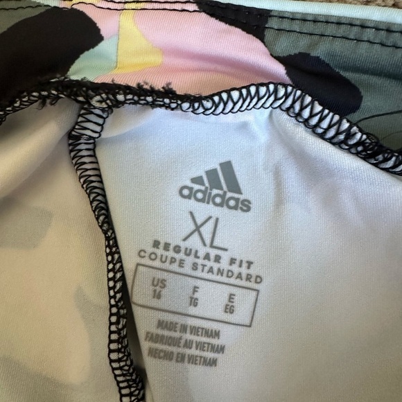 Girls Adidas leggings yxl 16 - Picture 3 of 3